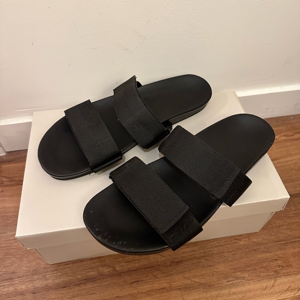 Men’s COS adjustable strap sandals